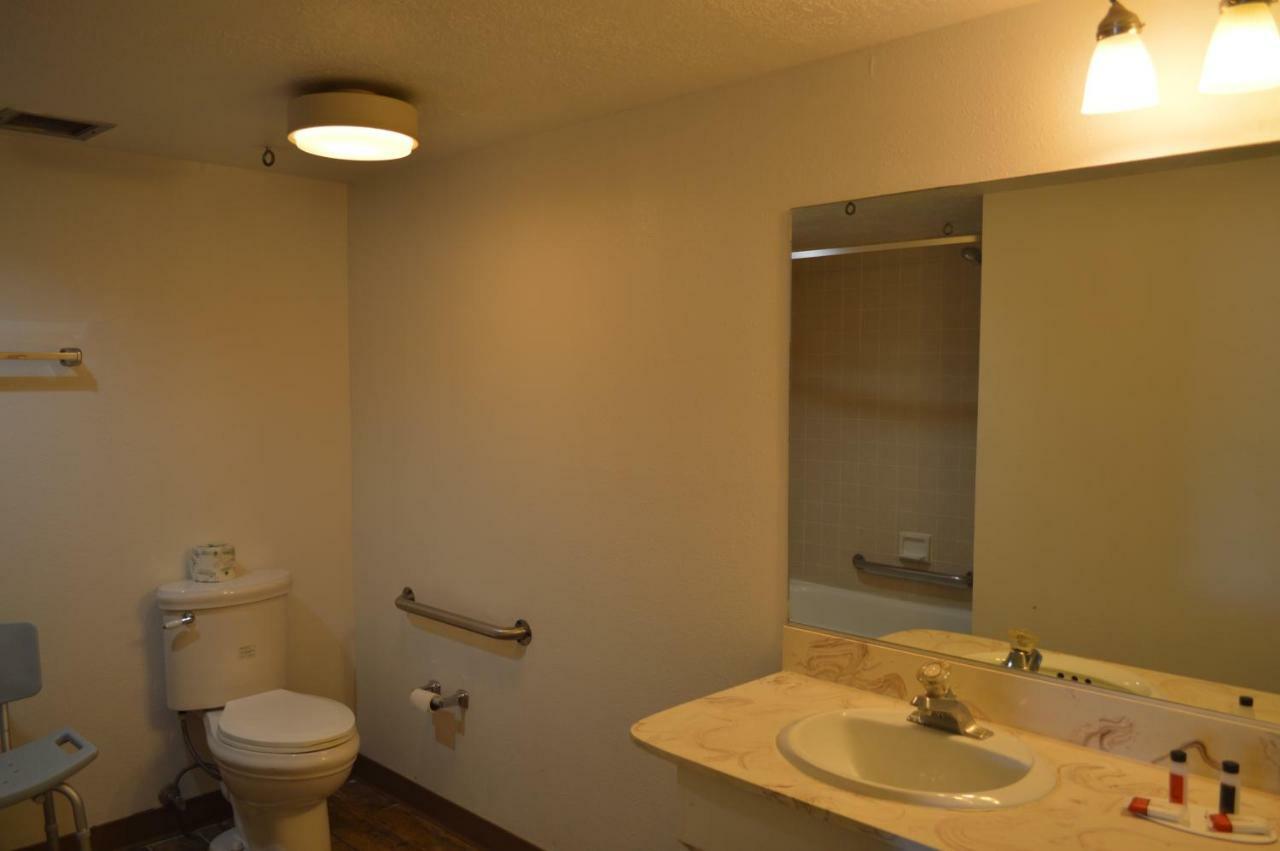 Super 8 By Wyndham St. George Ut Motel Buitenkant foto
